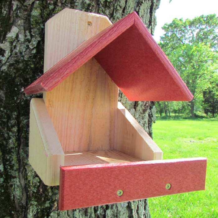 Robin Roost Cedar & Poly Nesting Platform Red